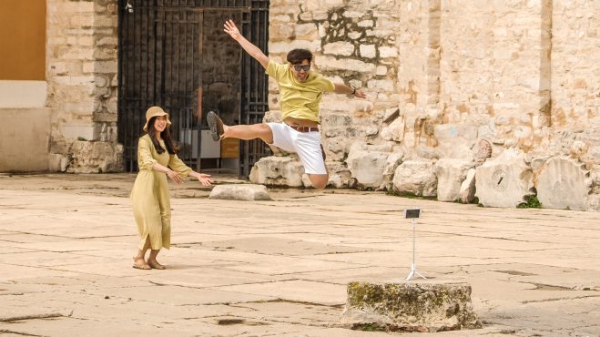 ulicama moga grada-21,mobitel,selfie,donat