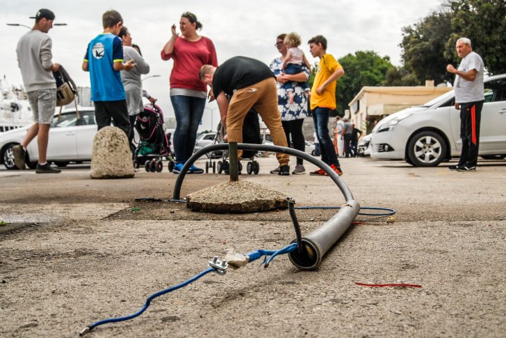 ulicama moga grada-22,žica,struja