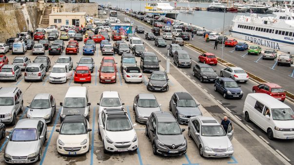 ulicama moga grada-25,parkiralište