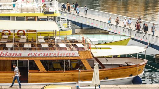 ulicama moga grada-29,turistički brodovi,ekskurzije