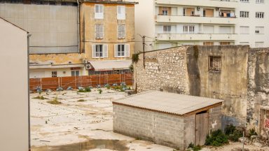 ulicama moga grada-32,tic,dvorište