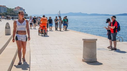 ulicama moga grada-33,sunčano,vruće,morske orgulje