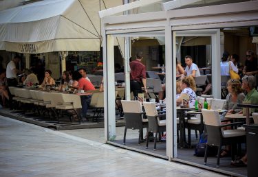 kafic, ugostitelji, ugostiteljstvo, turizam