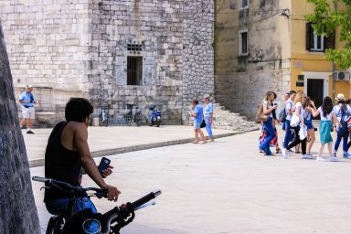 lopov na turiste, krađa