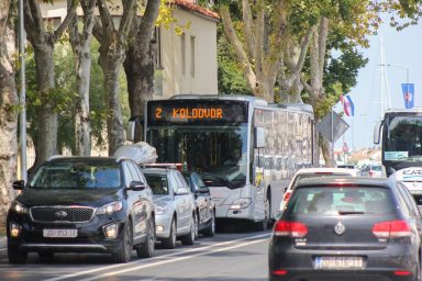 guzva, promet, autobus, liburnija, kollona