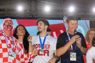 vrsaljko i zena