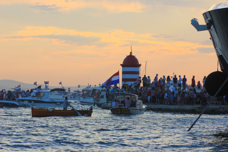 docek vatrenih23