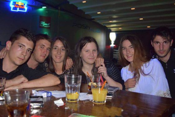 posh pub6