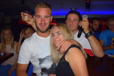 posh pub8