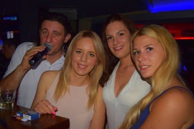 posh pub9