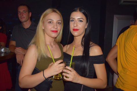 posh pub 15