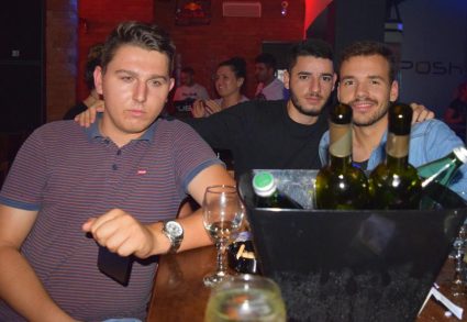 posh pub 10