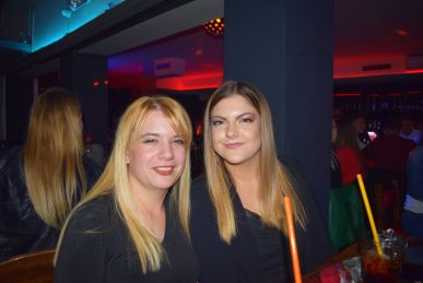 posh pub 19