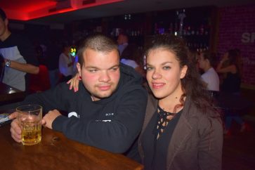 posh pub 29