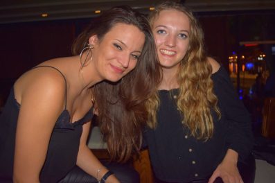 posh pub 34