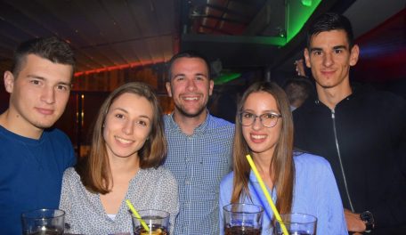 posh pub 35