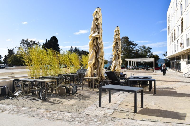 nevrijeme, kafic na forumu, restoran,