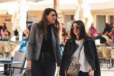 smijanje, mladi, osmijeh, smijeh, zadovoljstvo, sreca, prijatelji, prijateljice, frendice,