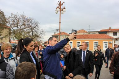 predsjednica rh kolinda grabar kitarovic, selfie