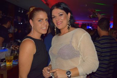 posh pub 24