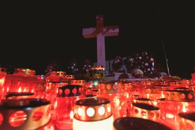 svi sveti na groblju 2