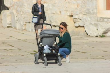 roditelji, djeca, mama, beba, obitelj, djecji doplatak, roditelj, majcinstvo,