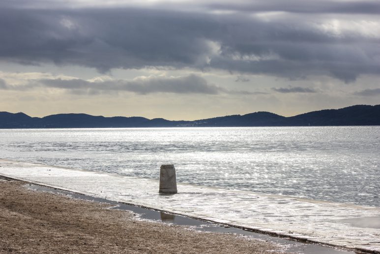 vrijeme, vrmenska prognoza, riva, kisa, oblacno, zima, jesen