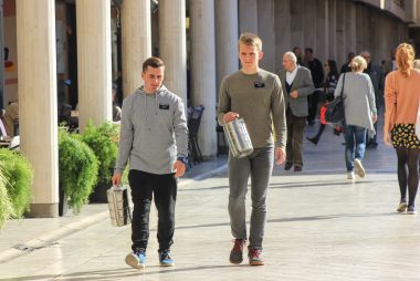 crveni kriz, obrok, obrok za beskucnike,