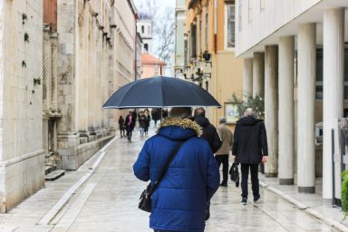 kisa, kisobran, vrijeme, vremenska prognoza, zima, kisovito