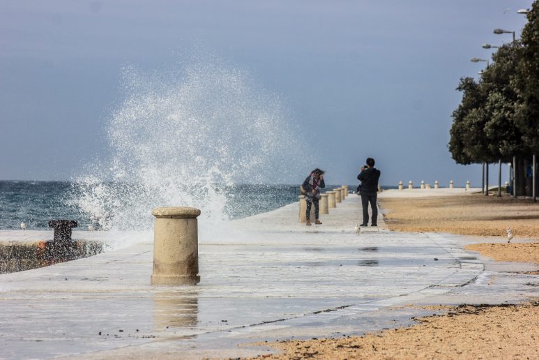 ul moga gr (15 of 32)