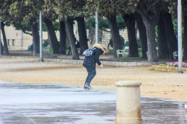 ul moga gr (21 of 32)