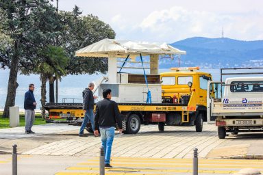 kucice na rivi, standovi, turizam, suveniri,