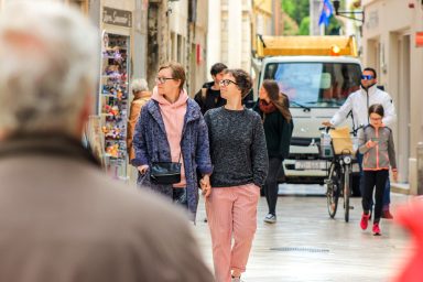 homoseksualci, lezbe, homo, istospolni parovi, veza, ljubav, cure, istospolni brak,