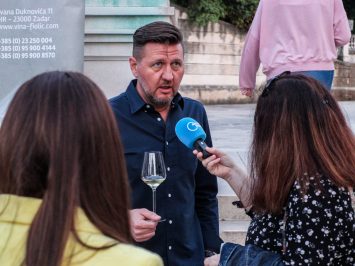 wine&music (8 of 28), fiolić