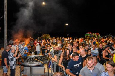 1. ribarska vecer u povljani (46 of 74)