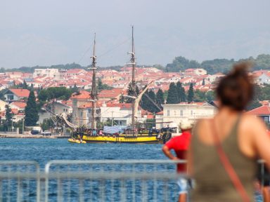 gusarski brod, jedrenjak, ljeto, vrijeme, vremenska prognoza