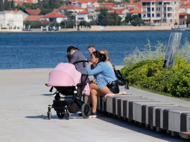 mama, mame, obitelj, djeca, novorocencad