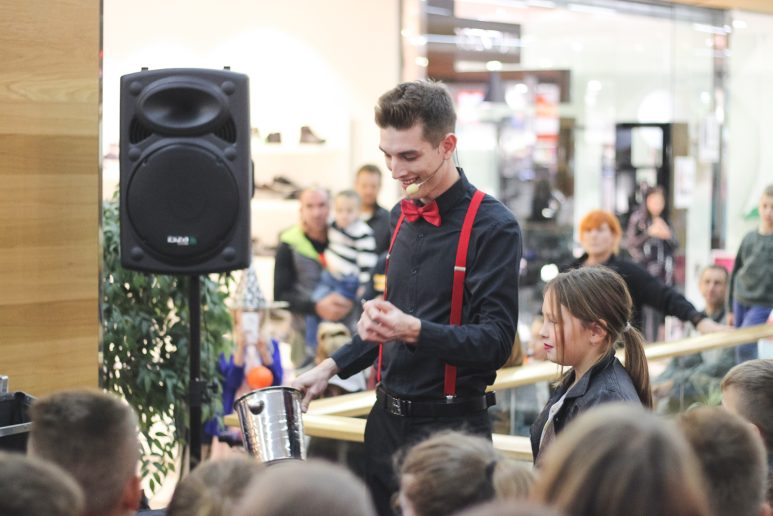 Magic show u Bure Centru 26