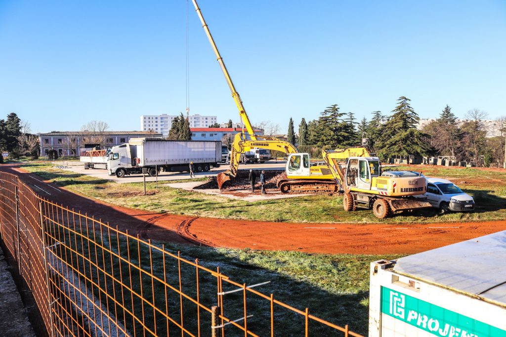 U Petak Polaganje Kamena Temeljca Za Novi Studentski Dom Antena