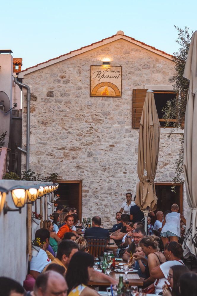 tratoria peperoni_-43