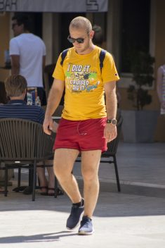 4D69858E-F30B-4D9C-AD9E-0064AECB26EA