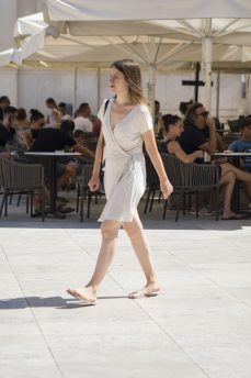 B2C812EE-BCC9-4D1E-916D-4AECE49031EE