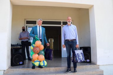 debeljak_-11, Branimir Peričić, bozidar longin, nogometne lopte