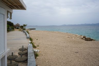 Kozino, santorini, plaza