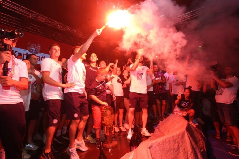 slavlje na splitskoj rivi 25