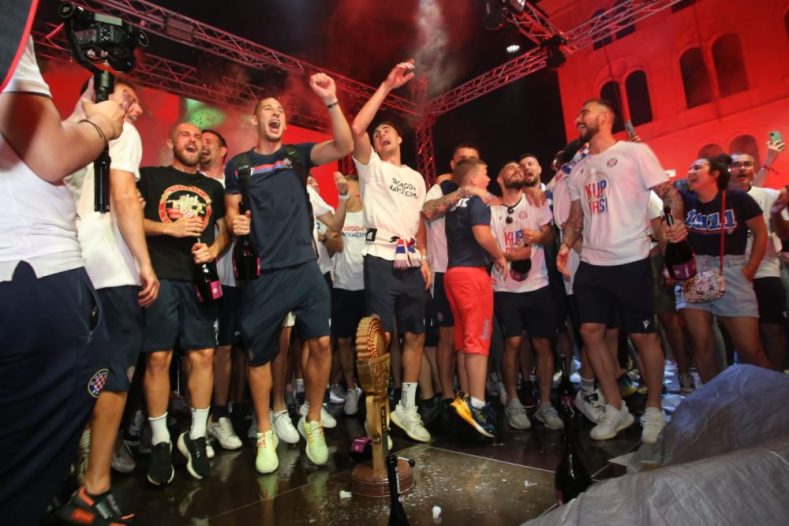 slavlje na splitskoj rivi 33