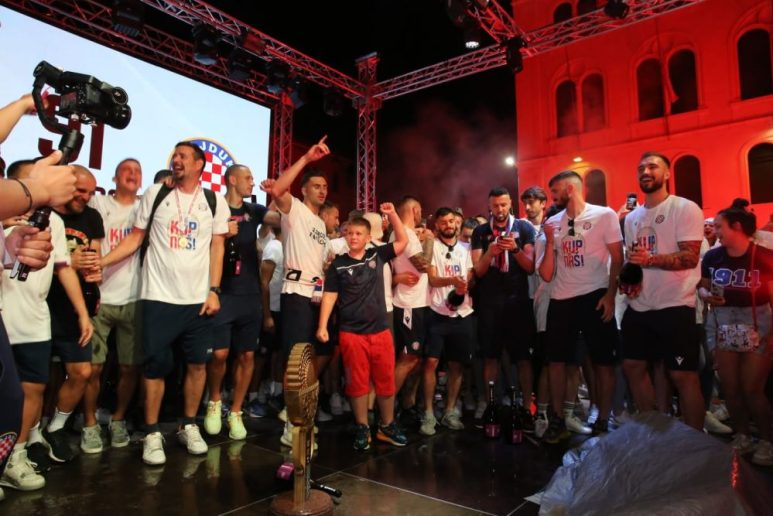 slavlje na splitskoj rivi 45