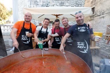 tuna sushi wine festival petak navecer foto bojan bogdanic 24