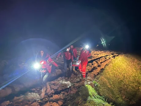 9e2d35fc-9e91-418c-ac81-ec649fc8d96f