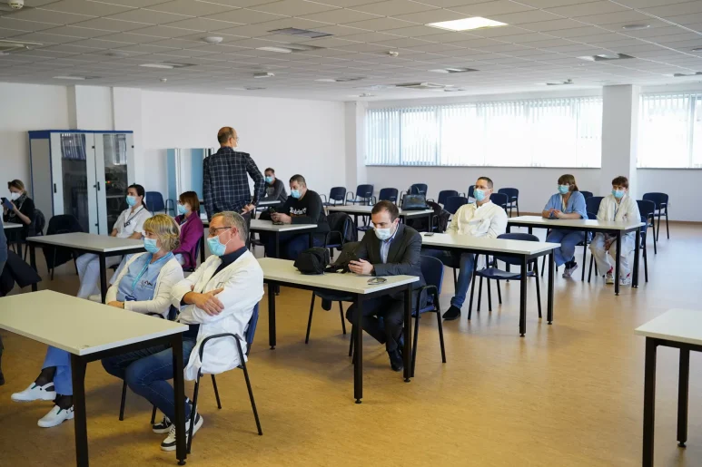 Poliklinika, predavanje FOTO Matija Lipar_-7